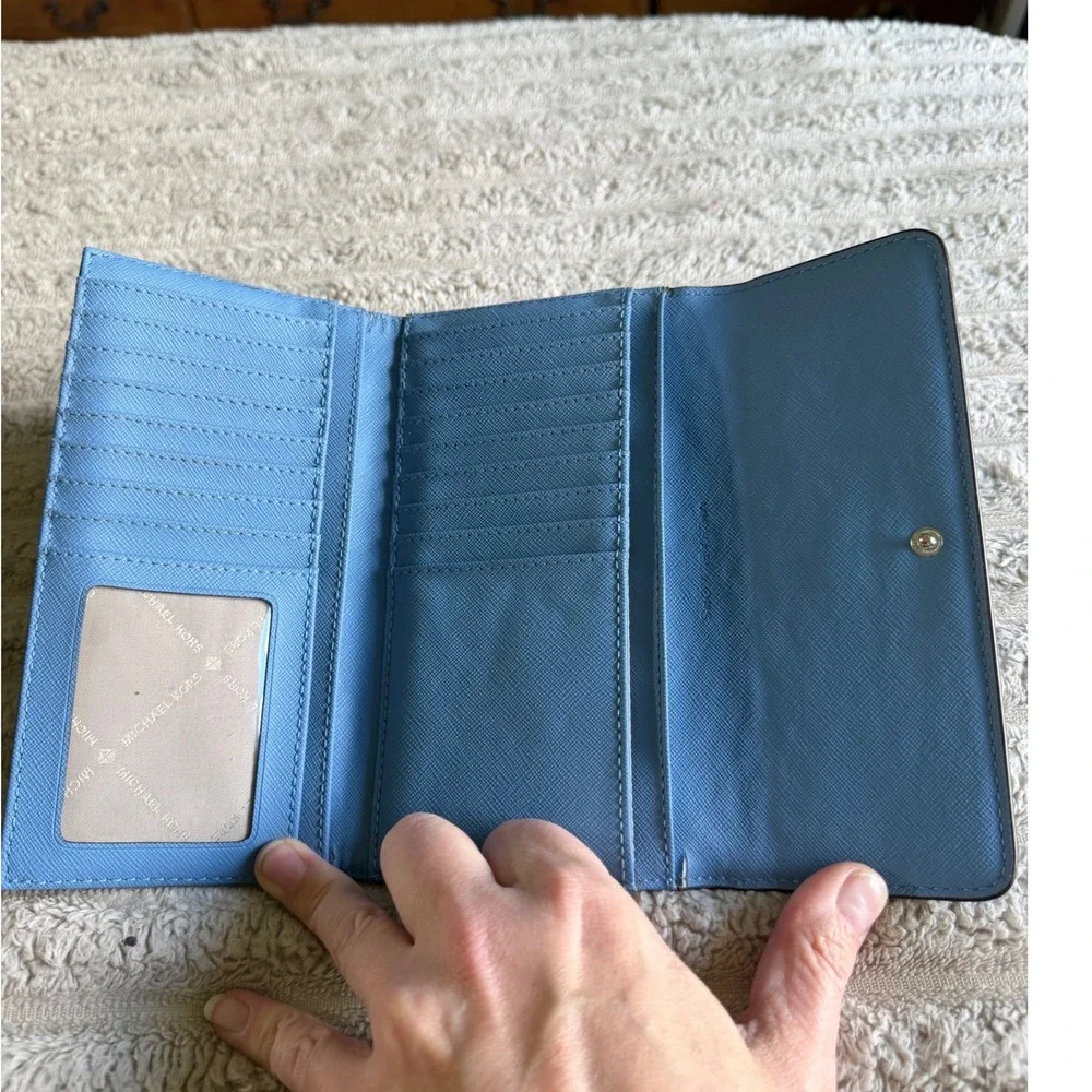 Michael Kors Blue Saffiano Leather Trifold Wallet‎ Silver Hardware
